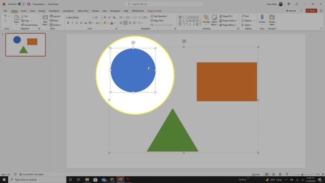 Cách nhóm đối tượng (Group Objects) trong PowerPoint