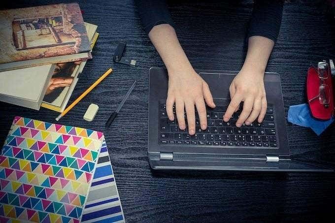Cách Thêm Hoặc Cập Nhật CV Trên LinkedIn