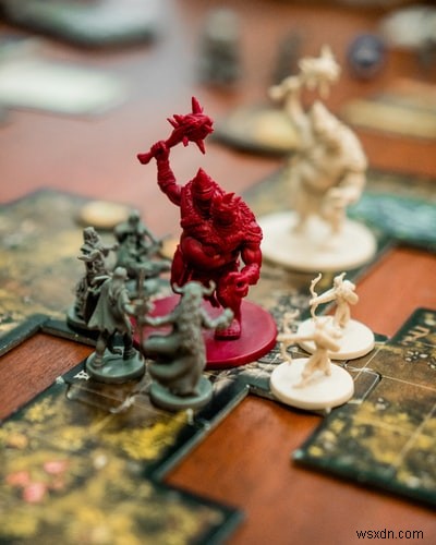 Cách làm cho game bàn (tabletop) thú vị hơn cho gia đình và bạn bè