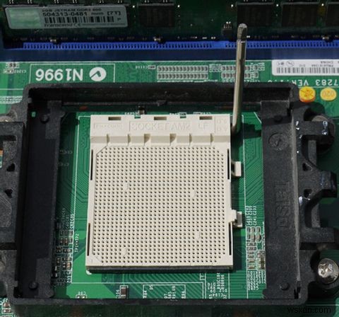 Nâng cấp phần cứng hardcore: Cách lắp hoặc thay CPU riêng