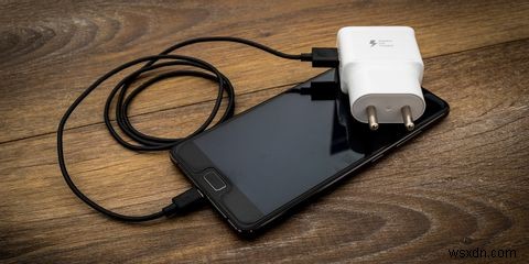5 cách flagship điện thoại đang trở nên tồi tệ hơn