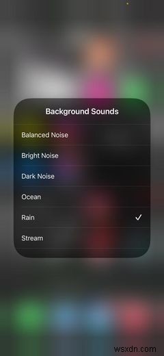 Cách phát âm thanh nền thư giãn bằng iOS 15