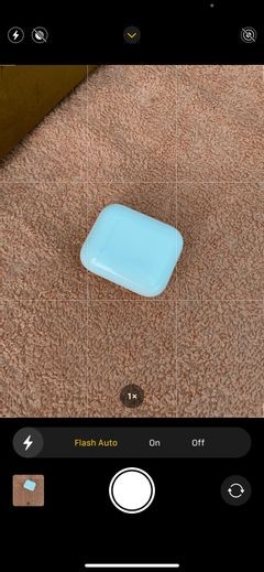 Cách bật đèn flash cho camera iPhone
