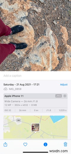Cách điều chỉnh ngày, giờ và vị trí ảnh trên iOS 15