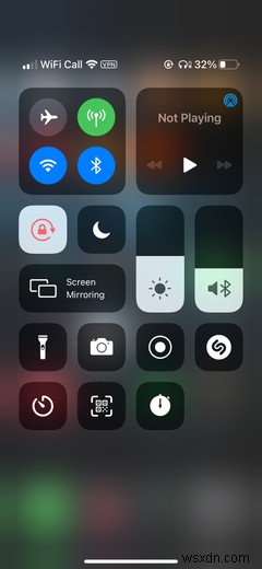 Cách tắt tự động điều chỉnh độ sáng (Auto-Brightness) trên iPhone