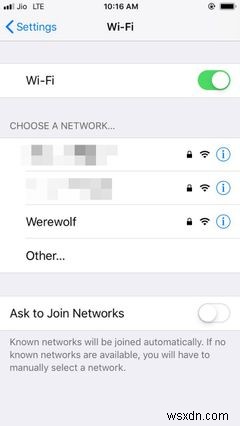 Cách chia sẻ mật khẩu Wi-Fi từ iPhone sang iPhone khác