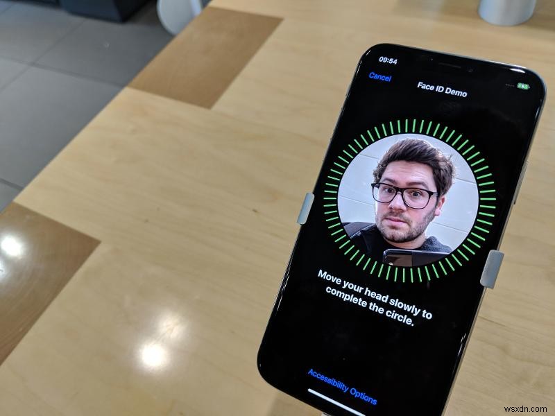 Cách dùng Face ID trên iPhone & xử lý khi không hoạt động