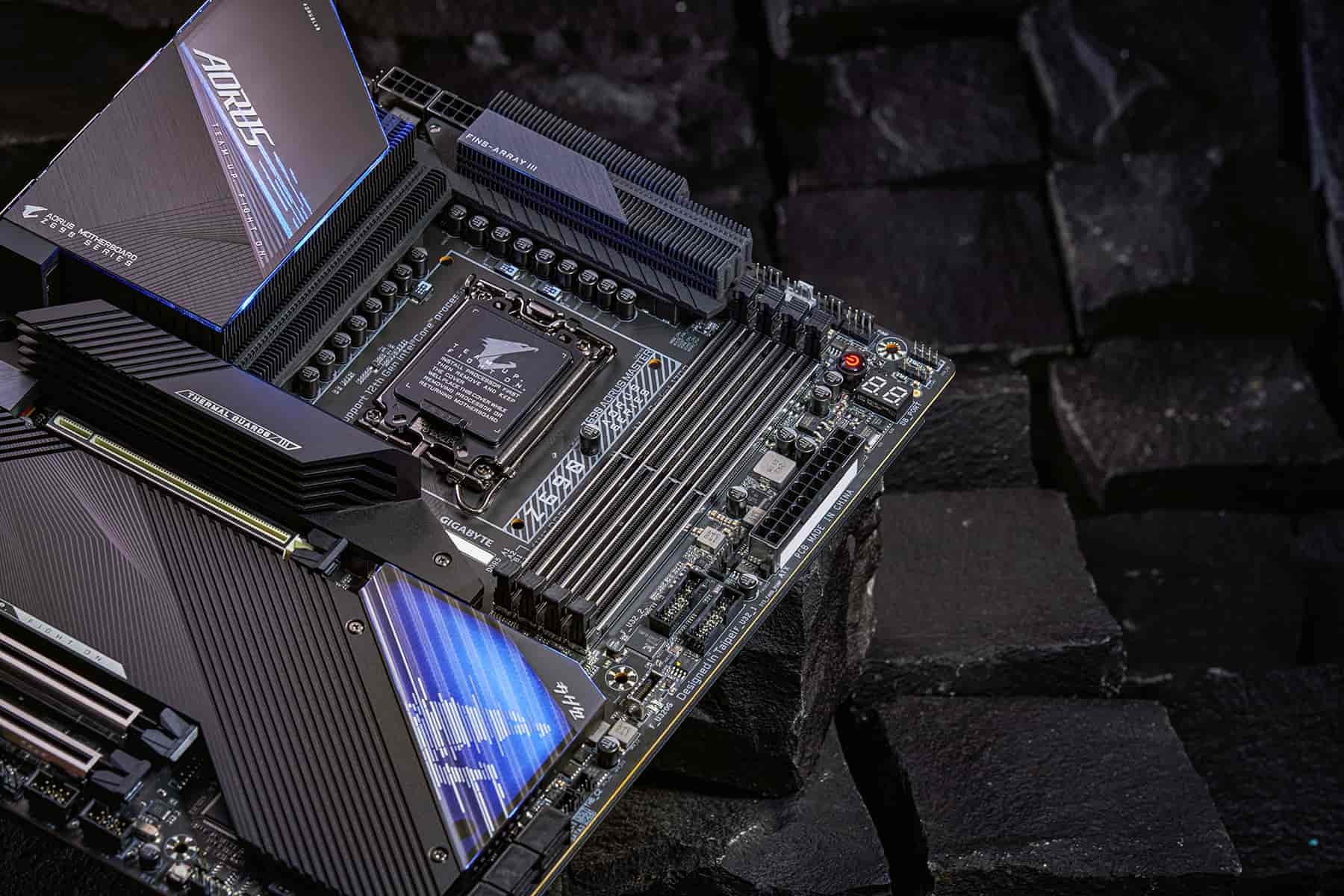 Cách Mainboard quản lý cung cấp điện: Vai trò của VRM