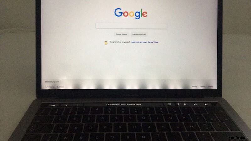 Hướng Dẫn Thay Màn Hình MacBook Pro An Toàn Bước Theo Bước