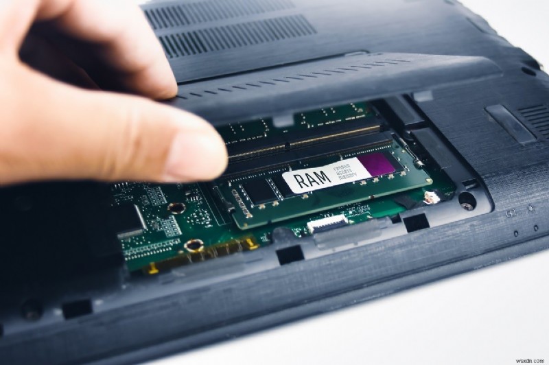 Khắc phục nhanh màn hình đen Windows 11 có con trỏ chuột
