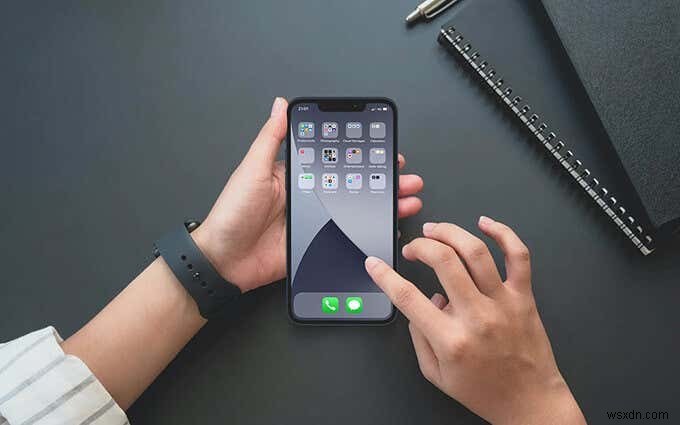 Làm Chủ Tổ Chức Ứng Dụng iPhone: Tạo & Sử Dụng Thư Mục Cho Màn Hình Chính Gọn Gàng