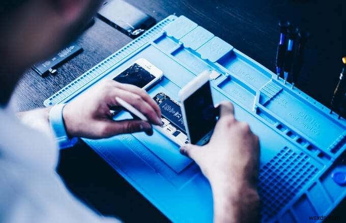 iPhone Không Sạc Được? 6 Cách Khắc Phục Đã Chứng Minh Để Khôi Phục Năng Lượng Nhanh