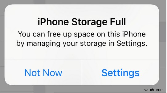 Giải Phóng Dung Lượng iPhone: Mẹo Nhanh, Dễ Dàng Dọn Dẹp Không Gian