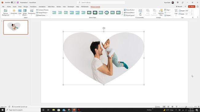 Cách cắt hình dạng trong PowerPoint