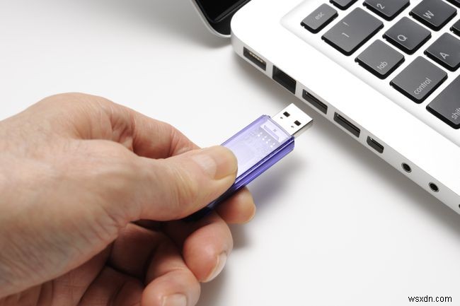 Câu hỏi thường gặp về ổ đĩa flash USB