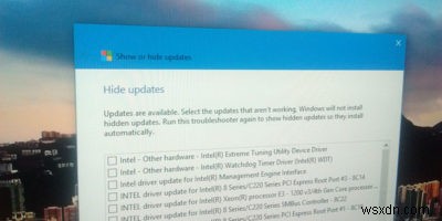 Cách tạm thời ngăn cài đặt trình điều khiển không mong muốn trong Windows 10