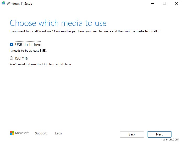 Cách tải xuống Windows 11 bằng Công cụ tạo phương tiện