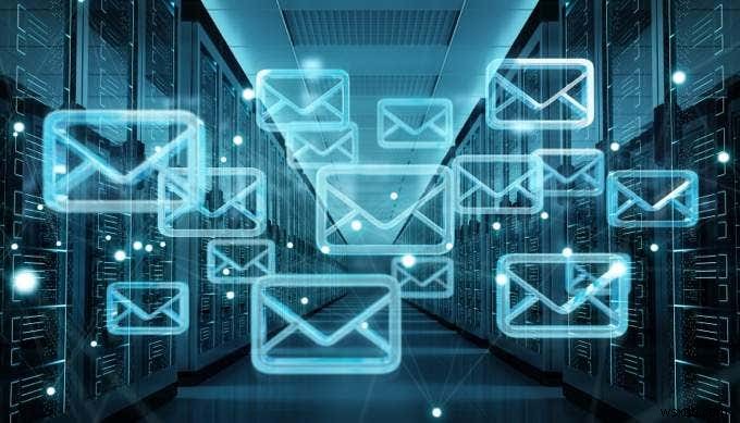 Cách thiết lập máy chủ email của riêng bạn