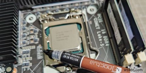 Cách dán lại CPU của bạn bằng keo tản nhiệt mới 
