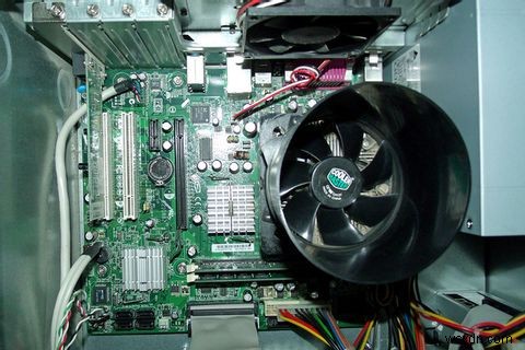 8 sai lầm khi bảo trì PC làm giảm tuổi thọ phần cứng của bạn 