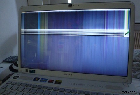 Busted - Cách đối phó với màn hình bị hỏng trên máy tính xách tay của bạn 