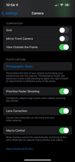Cách chụp ảnh macro trên iPhone 13 Pro và iPhone 13 Pro Max 