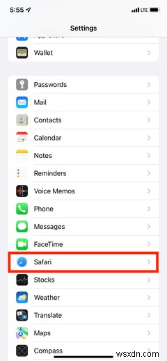 Cách di chuyển thanh tìm kiếm trên Safari của iPhone về đầu trong iOS 15 