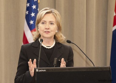 Vụ bê bối qua email Hillary Clintons:Điều bạn cần biết 