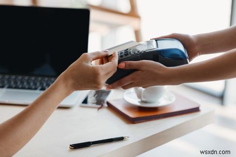Cách thức hoạt động của gian lận thẻ tín dụng và cách giữ an toàn 