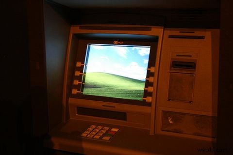 Làm thế nào những kẻ lừa đảo có thể sử dụng máy ATM để làm sạch bạn 