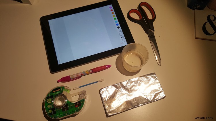 Cách tạo bút cảm ứng cho iPad 