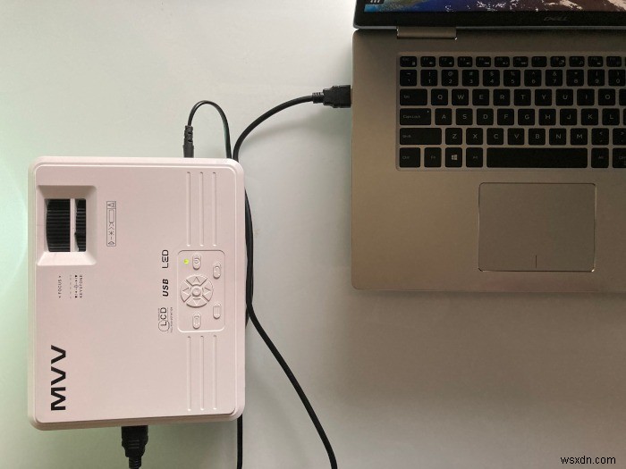 Cách kết nối máy chiếu với máy tính Ubuntu của bạn 