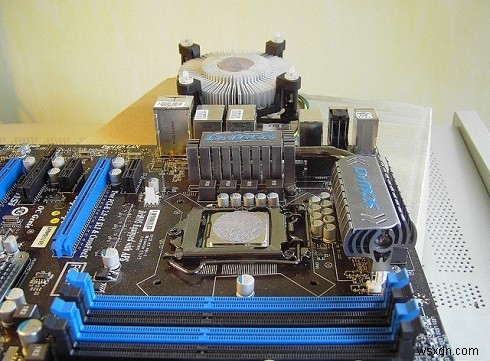 Làm thế nào để giảm nhiệt độ CPU cao 