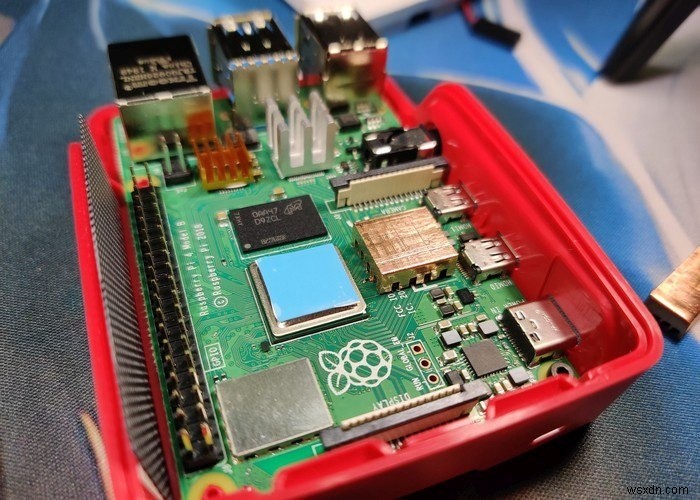 Cách tạo Vỏ Raspberry Pi 4 với Quạt 