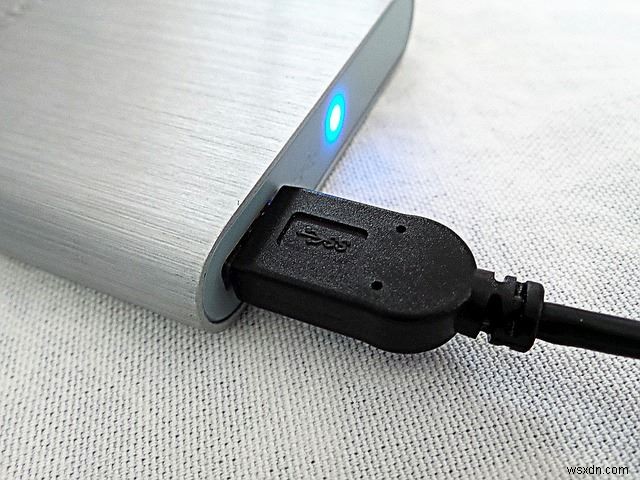 Tại sao bộ định tuyến có cổng USB? 