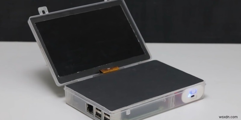 Sử dụng Raspberry Pi để tạo một máy tính xách tay mini DIY 