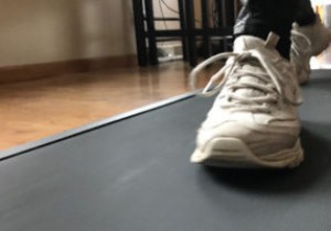 Đi bộ trong nhà với Máy chạy bộ có thể gập lại WalkingPad A1 