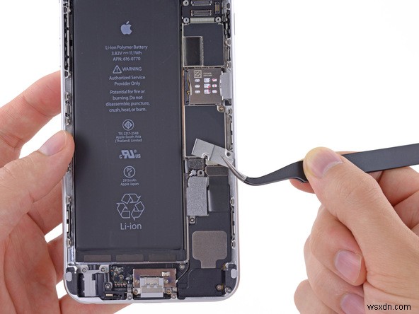 Cách thực hiện:Thay thế ăng-ten WiFi 5 GHz cho iPhone 6 Plus 