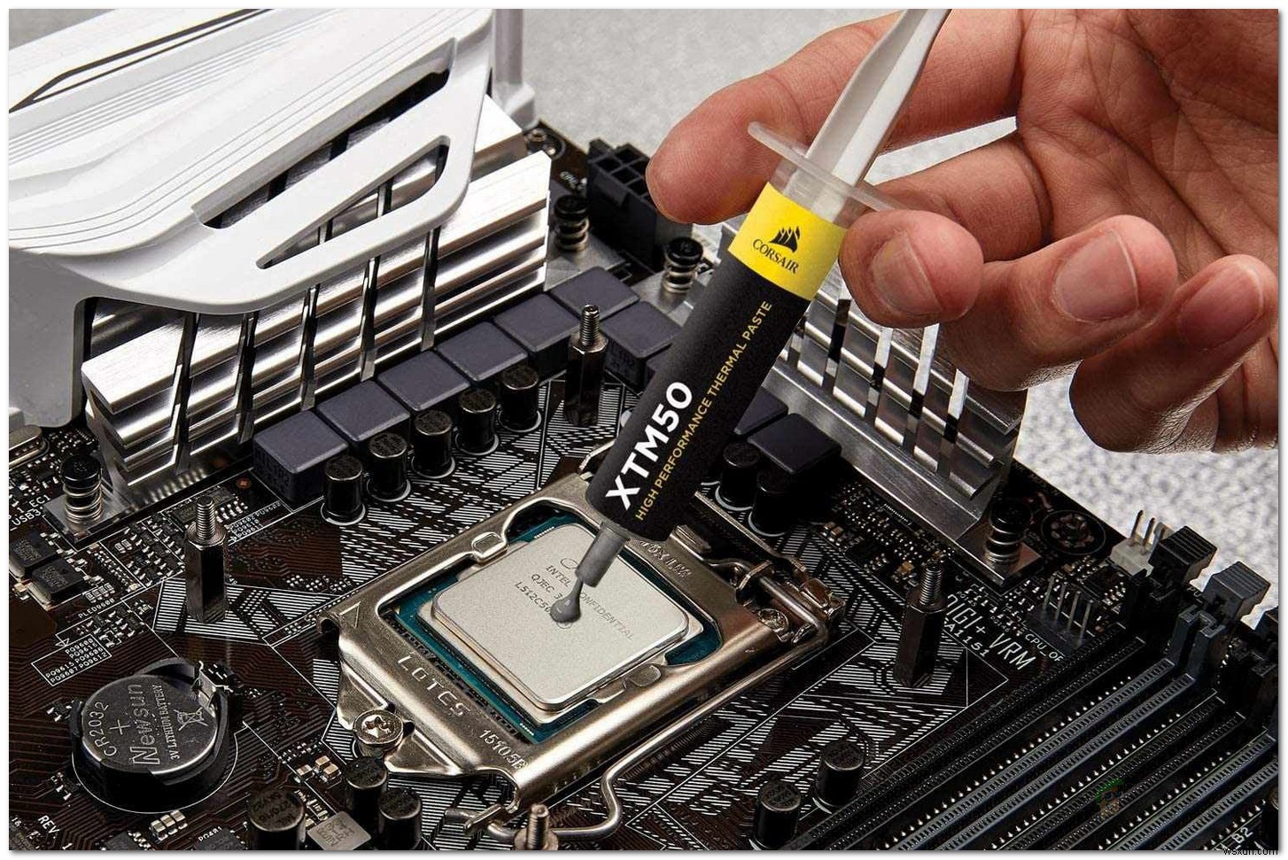 Làm thế nào để loại bỏ Dán nhiệt của CPU hoặc GPU của bạn? 