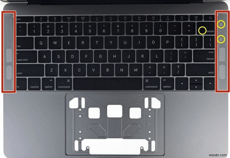 Micrô trên MacBook Pro ở đâu?