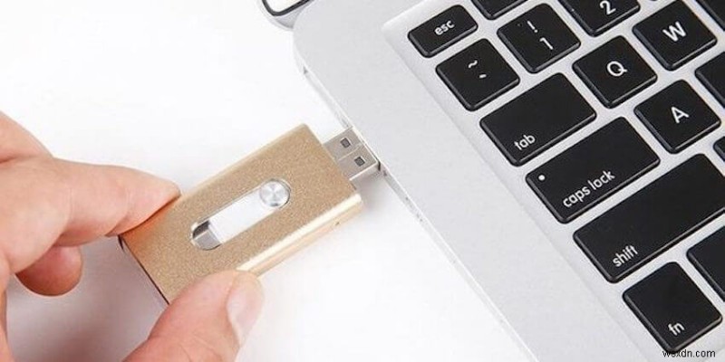 Cách khởi động MacBook của bạn từ USB và sửa máy Mac không khởi động từ USB