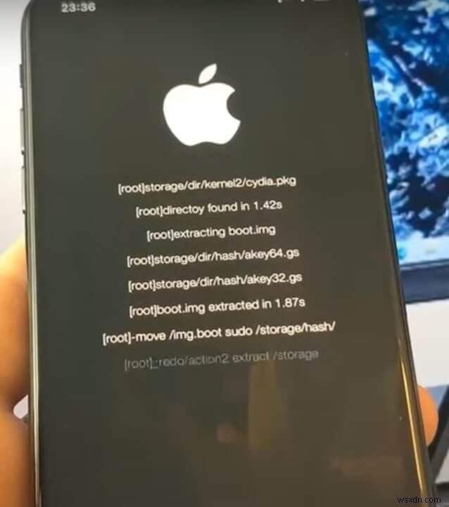 Cách bẻ khóa iOS 15