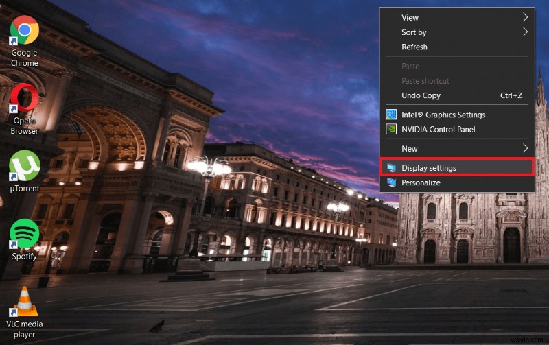 Cách thay đổi màn hình chính &phụ trên Windows 
