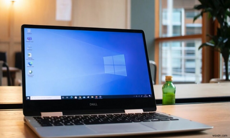 Cách tạo màn hình tối giản trên Windows 10 