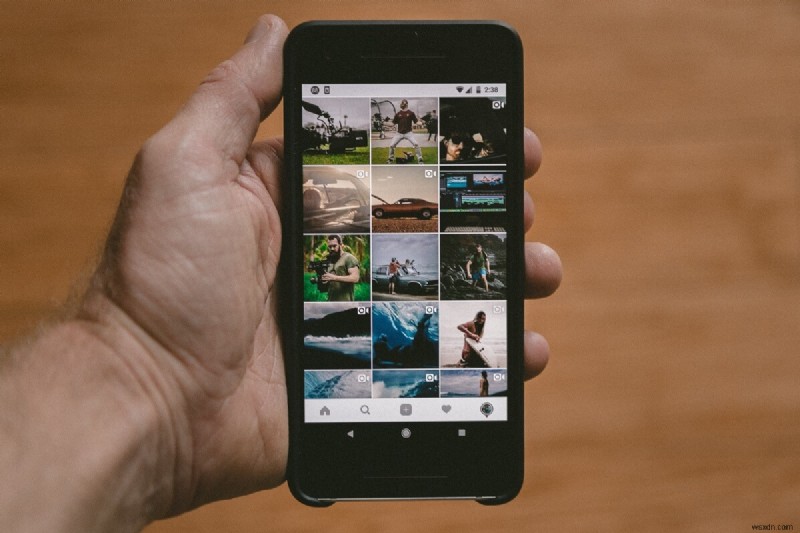 Cách thêm nhiều ảnh vào một câu chuyện trên Instagram?