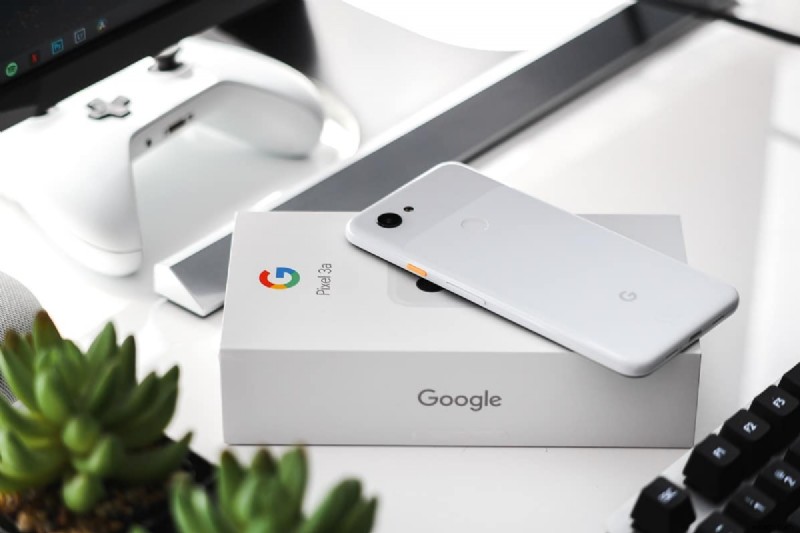 Cách tháo thẻ SIM khỏi Google Pixel 3