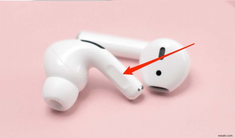 Tính năng khử tiếng ồn của AirPods không hoạt động? 6 cách khắc phục