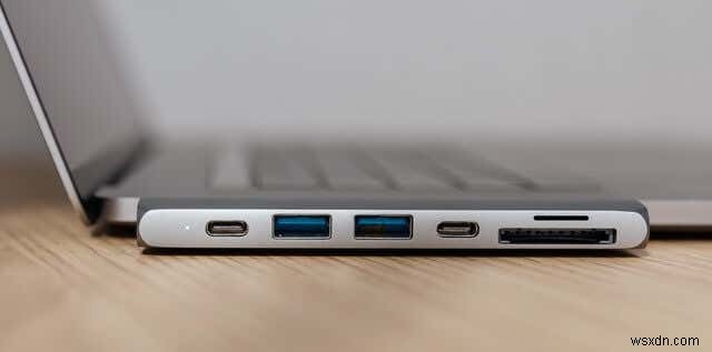 Cách tìm tốc độ của tất cả các cổng USB-C trên máy Mac của bạn