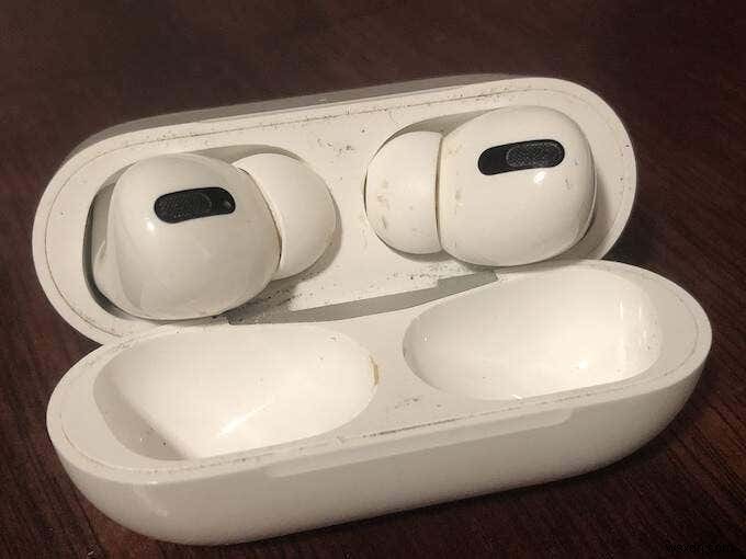 Cách làm cho AirPods của bạn to hơn