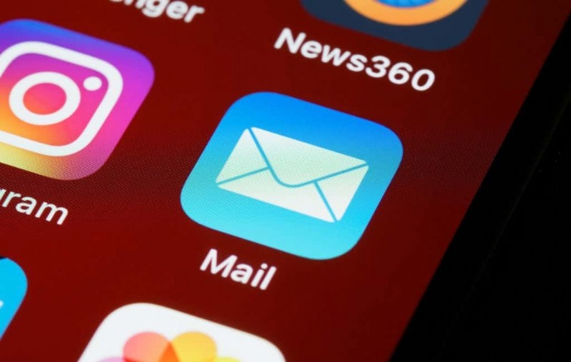 Cách sửa lỗi email không cập nhật trong thư trên iPhone